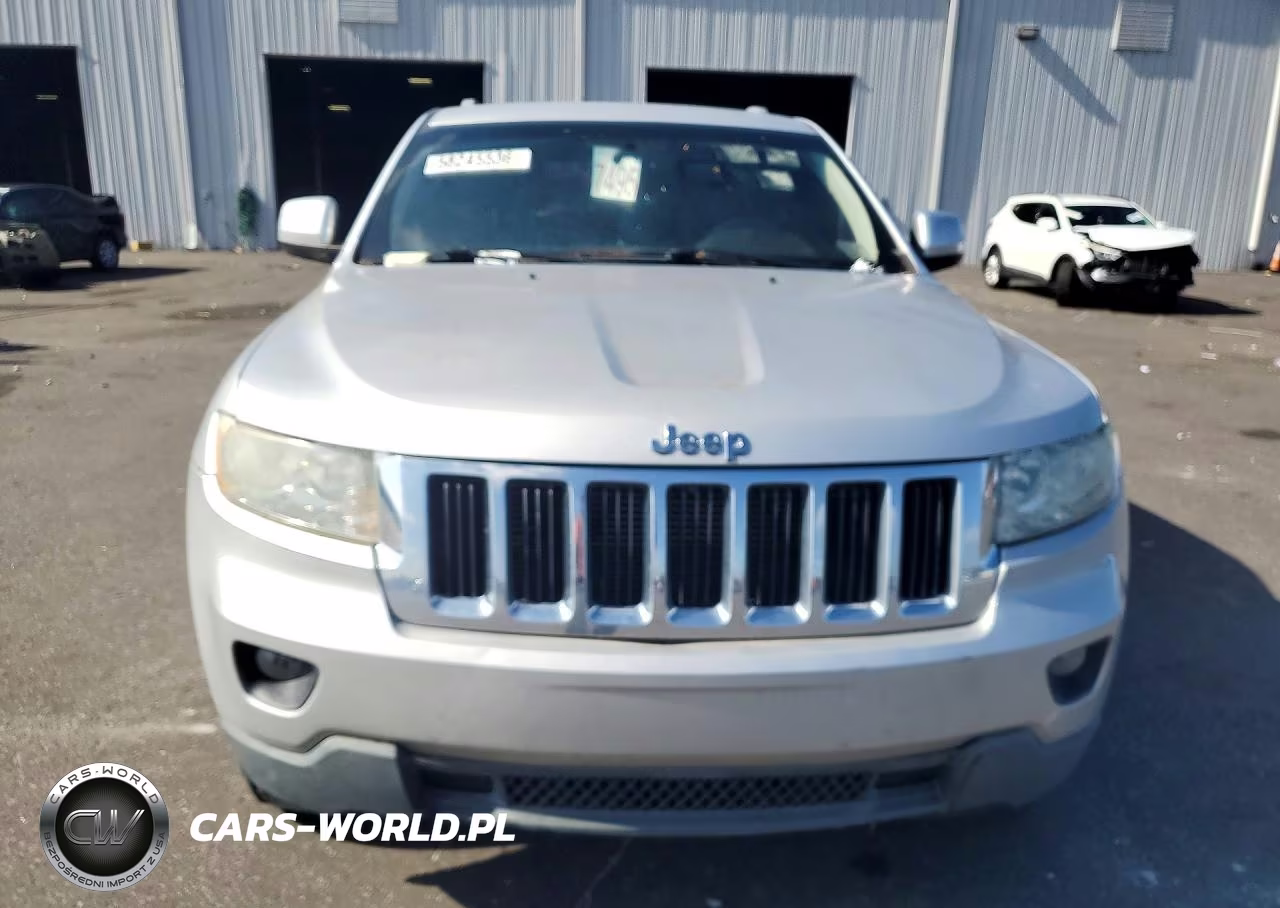 2011 Jeep Grand Cherokee Laredo VIN:1J4RS4GG7BC646563 - 5