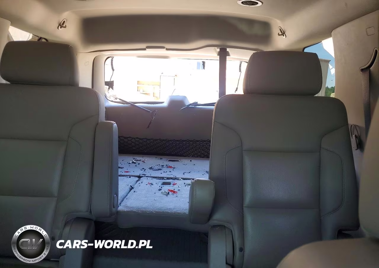2019 Chevrolet Tahoe K1500 Premier VIN:1GNSKCKC4KR299056 - 10