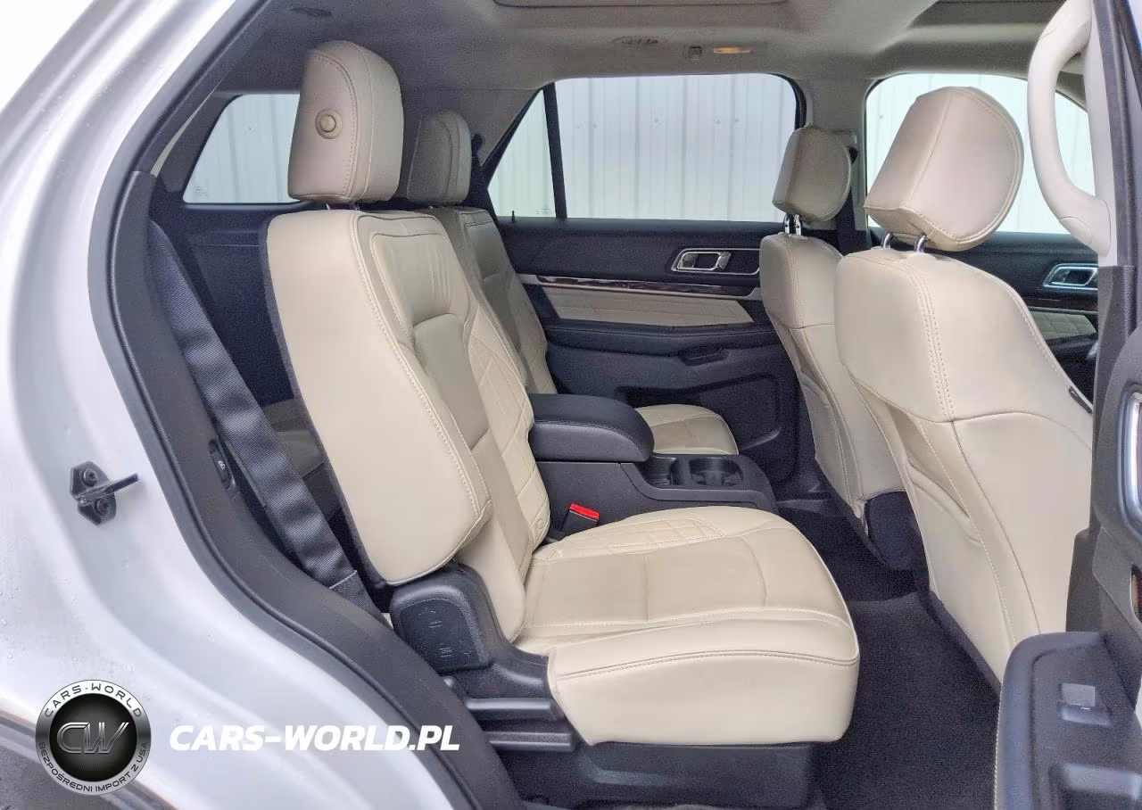 2016 Ford Explorer Platinum VIN:1FM5K8HT3GGB31515 - 11