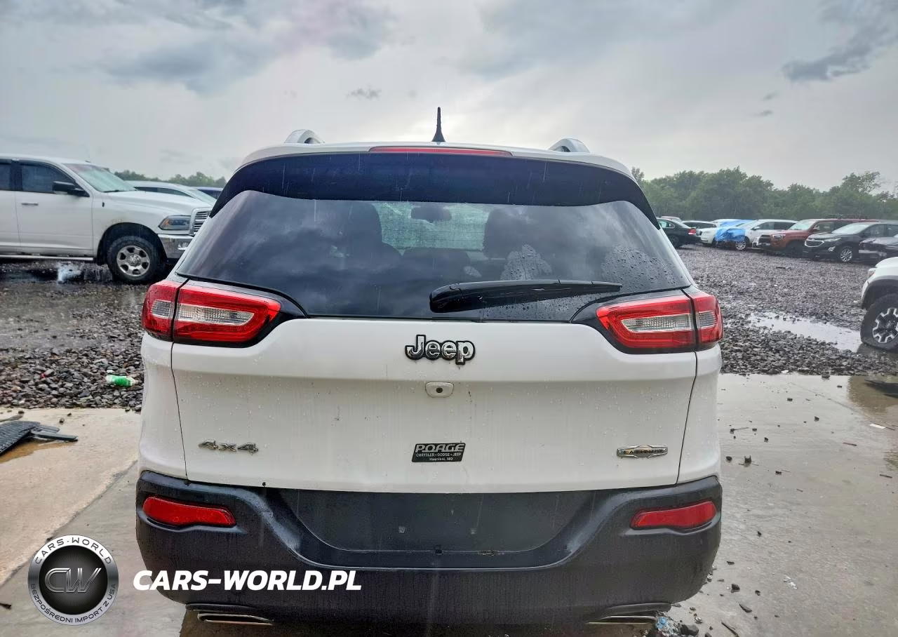 2016 Jeep Cherokee Latitude VIN:1C4PJMCS2GW111463 - 6