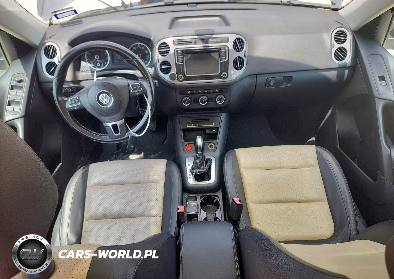 2016 Volkswagen Tiguan S VIN:WVGAV7AX8GW557669 - 8