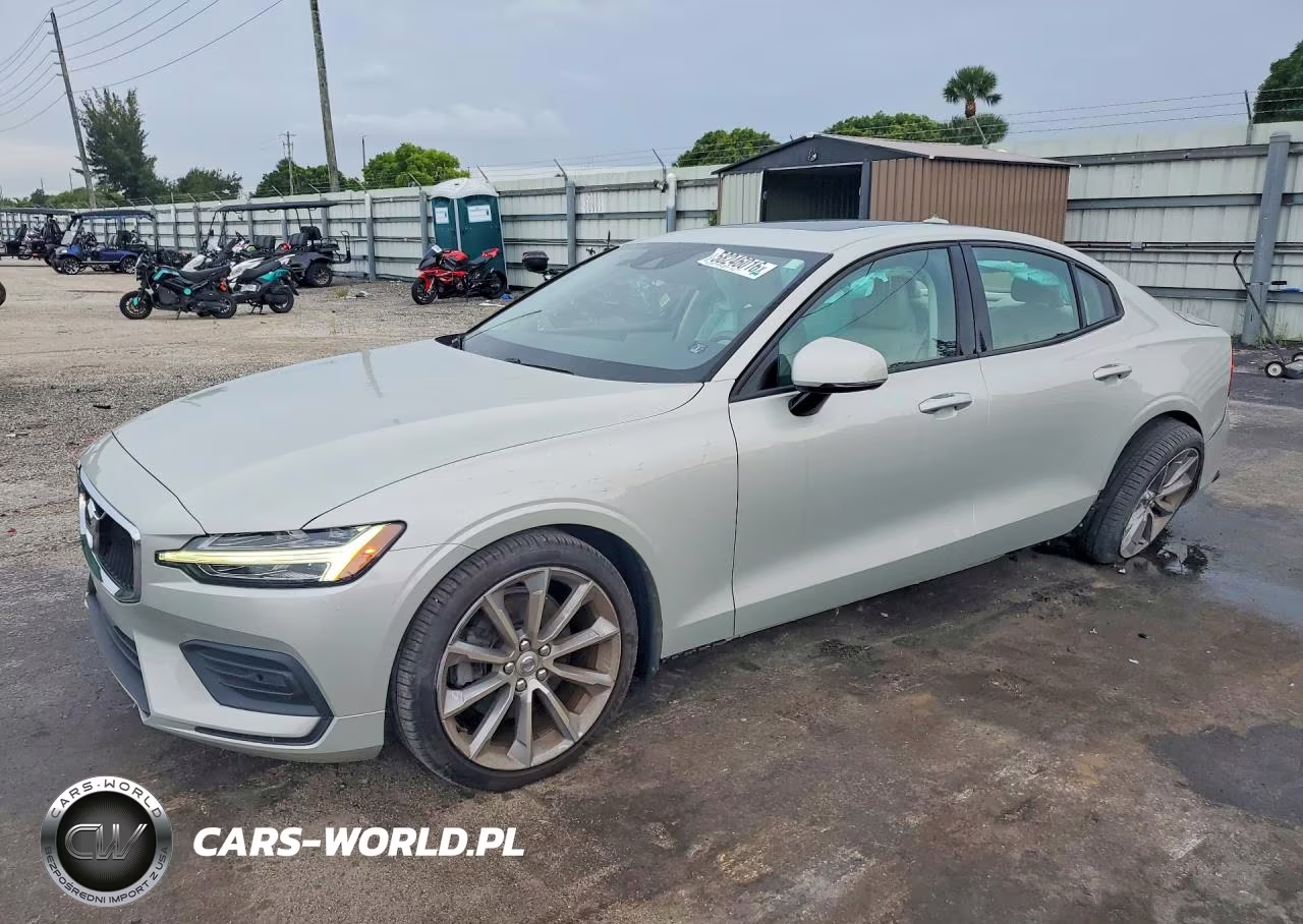 2019 Volvo S60 T5 Momentum