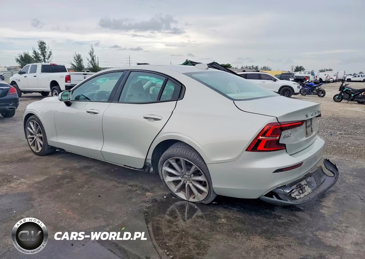 2019 Volvo S60 T5 Momentum VIN:7JR102FK4KG004783 - 2