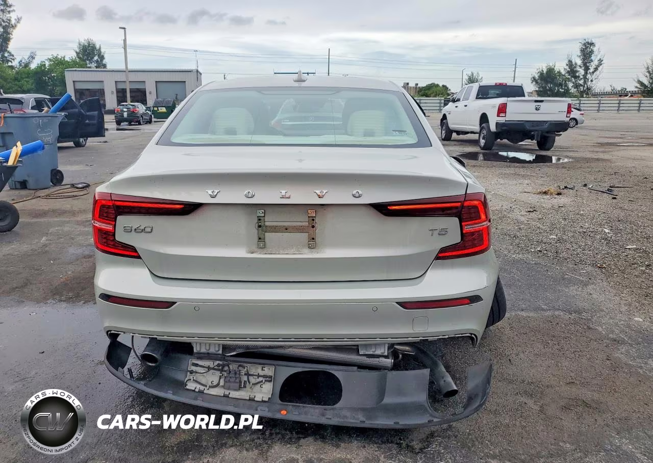 2019 Volvo S60 T5 Momentum VIN:7JR102FK4KG004783 - 6