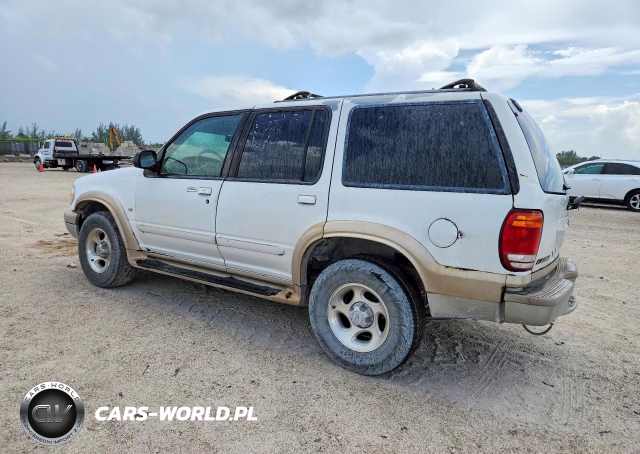 2000 Ford Explorer Eddie Bauer VIN:1FMZU64P6YUB30936 - 2