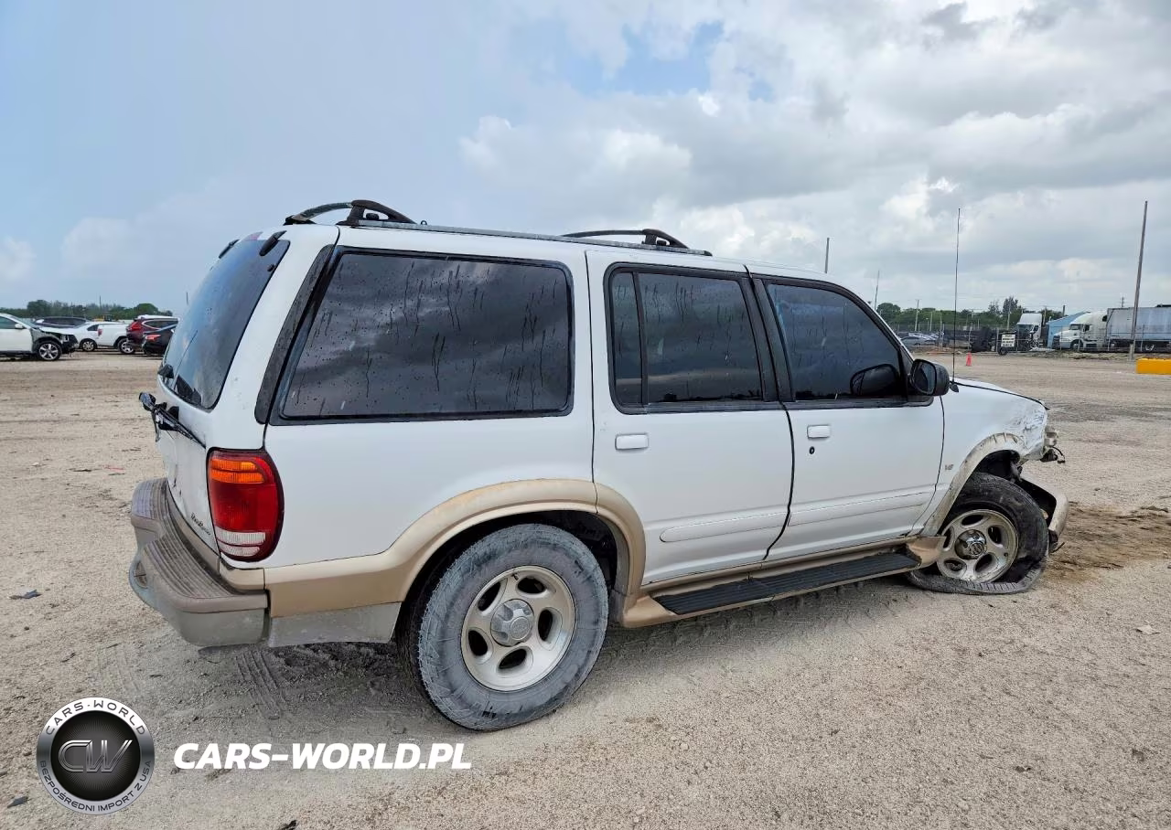 2000 Ford Explorer Eddie Bauer VIN:1FMZU64P6YUB30936 - 3