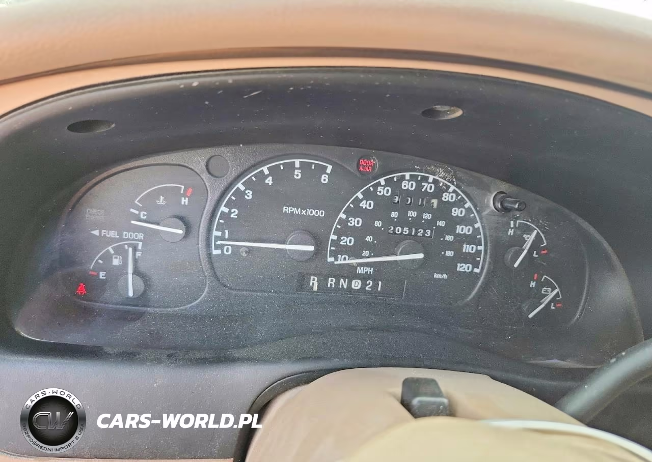 2000 Ford Explorer Eddie Bauer VIN:1FMZU64P6YUB30936 - 9