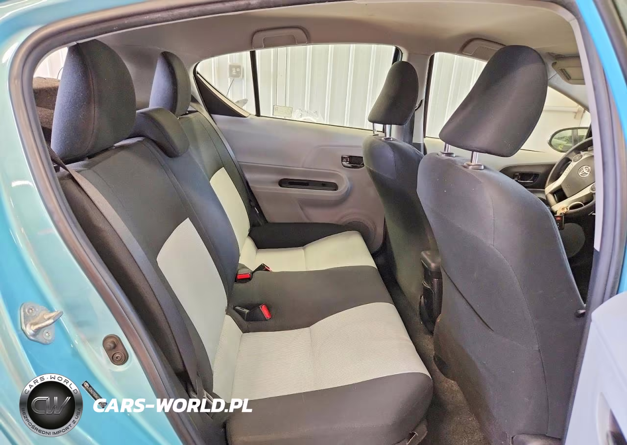 2012 Toyota Prius C VIN:JTDKDTB36C1019575 - 11