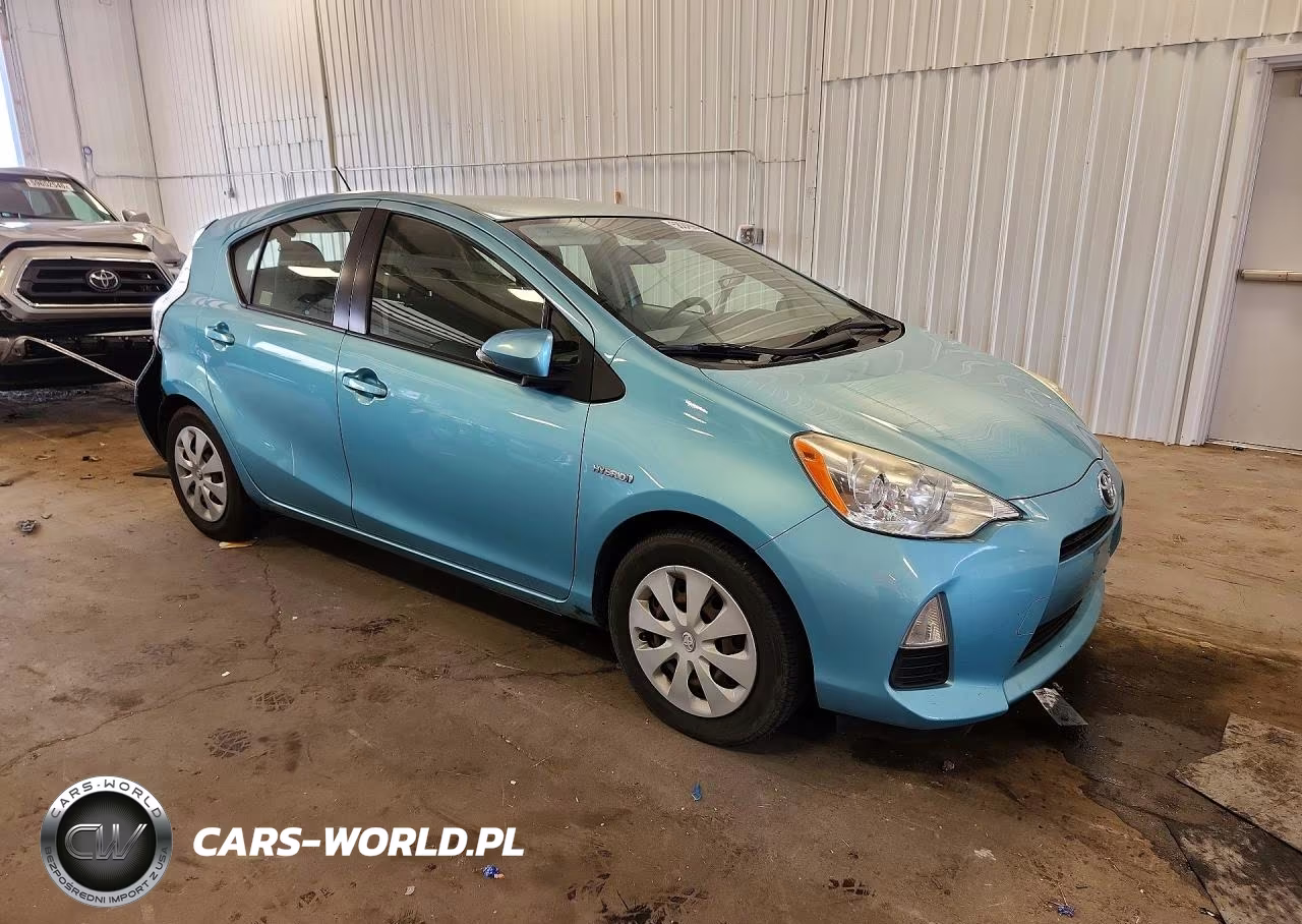 2012 Toyota Prius C VIN:JTDKDTB36C1019575 - 4