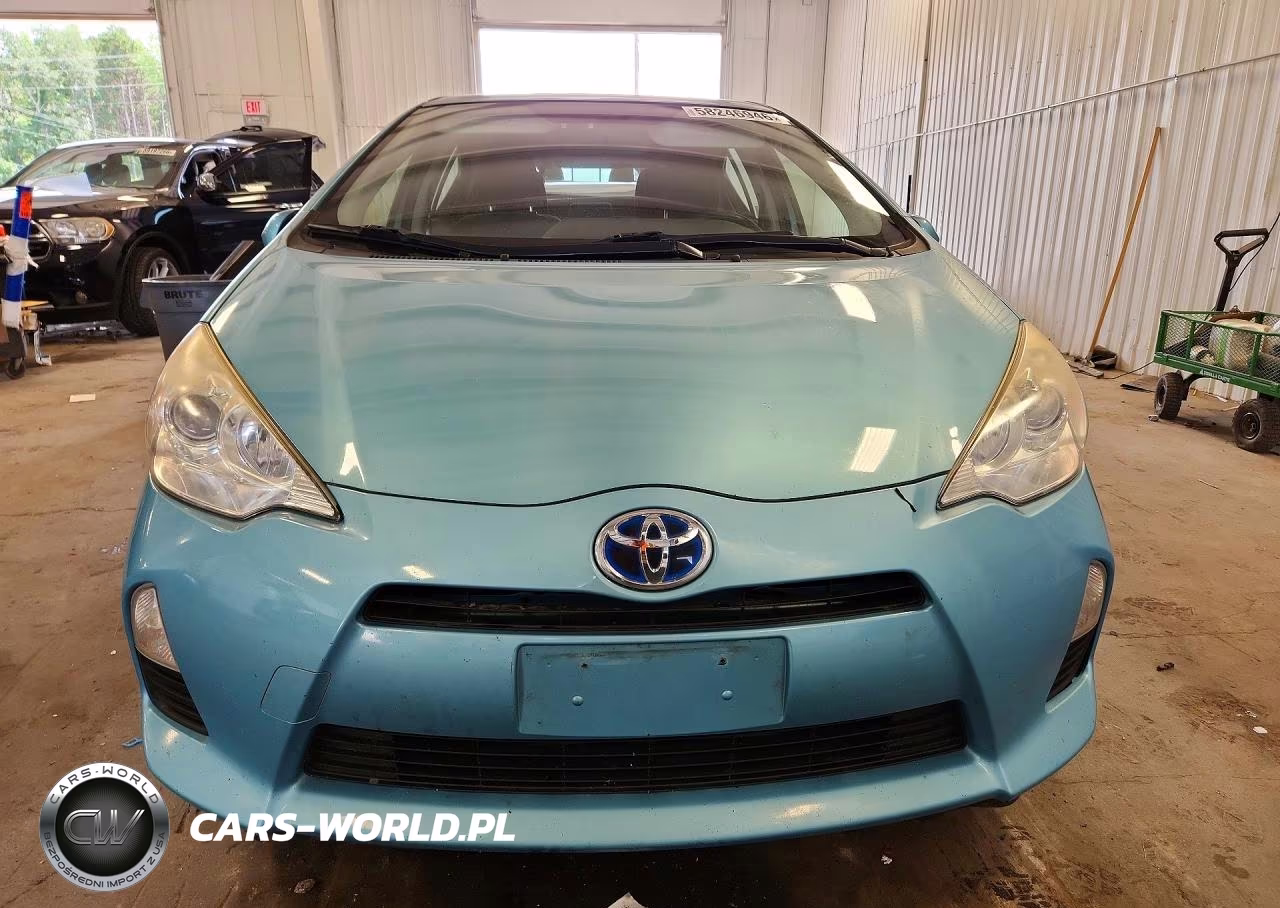 2012 Toyota Prius C VIN:JTDKDTB36C1019575 - 5