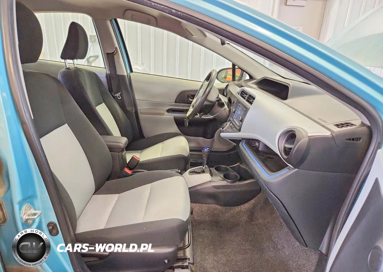 2012 Toyota Prius C VIN:JTDKDTB36C1019575 - 7