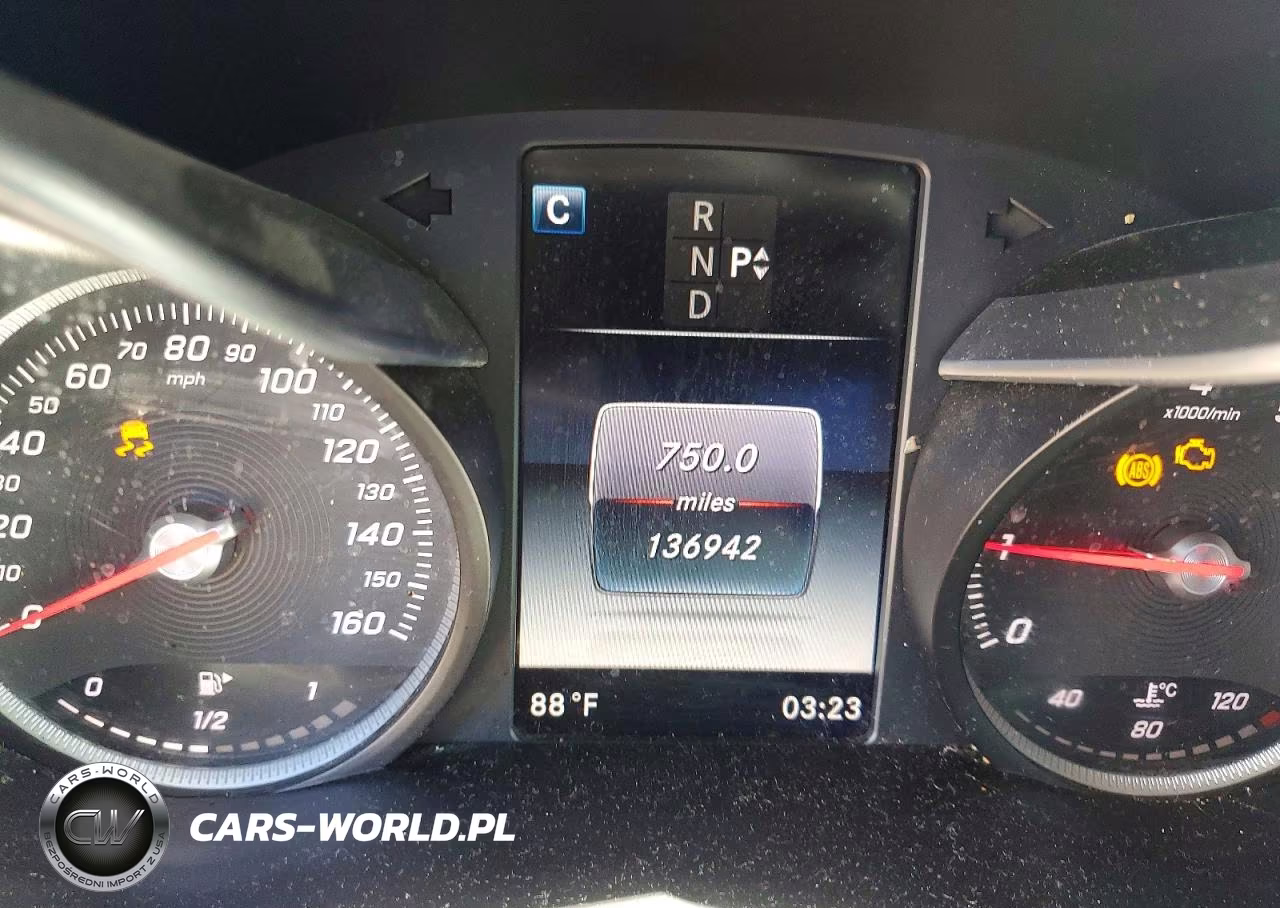 2016 Mercedes-Benz C 300 4Matic VIN:55SWF4KB1GU106224 - 9