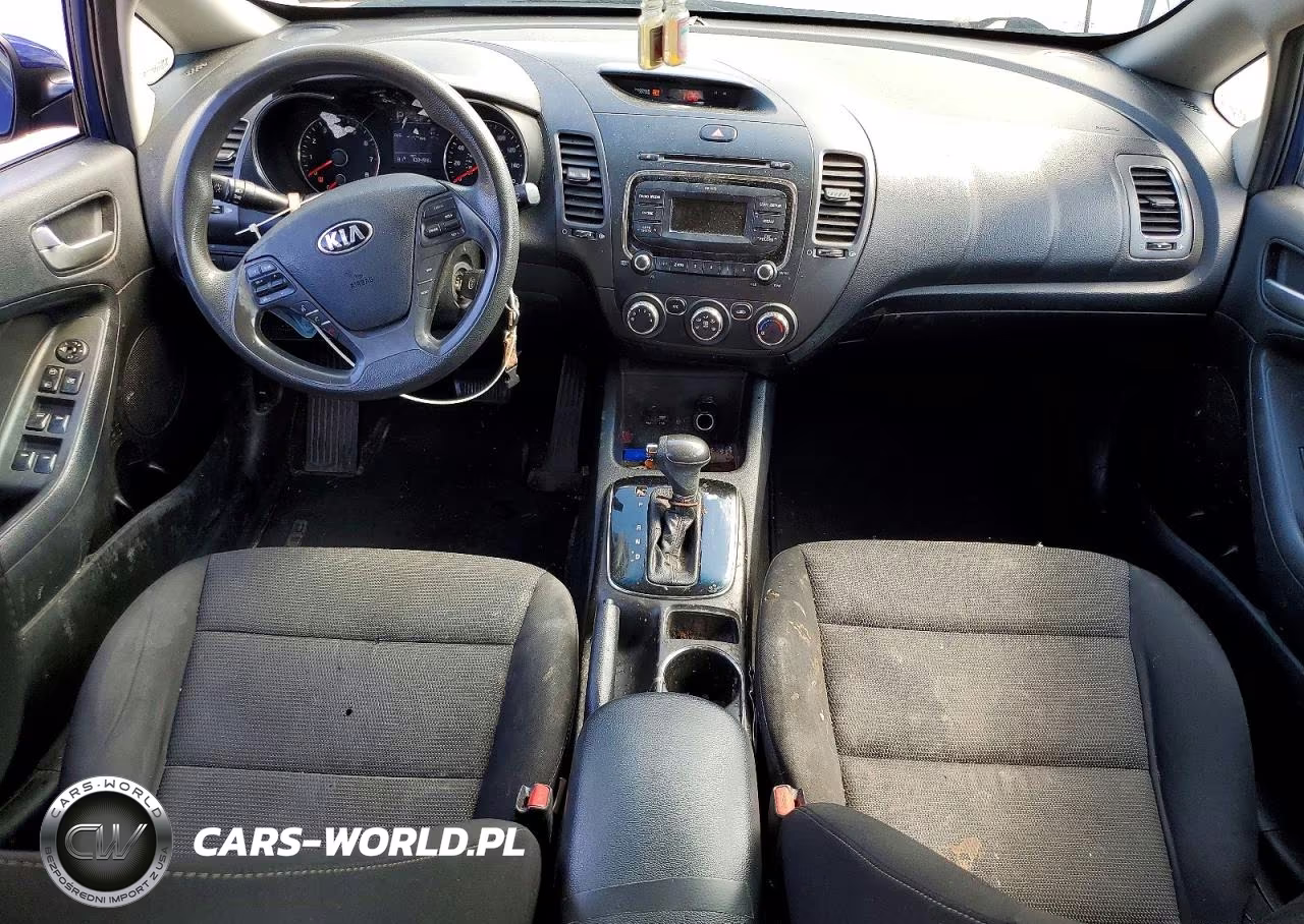 2018 Kia Forte Lx VIN:3KPFK4A74JE213081 - 8