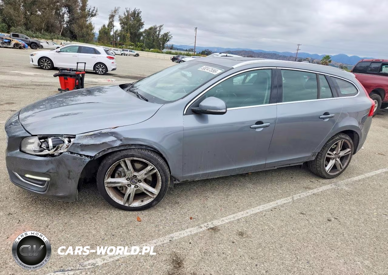 2016 Volvo V60 Premier