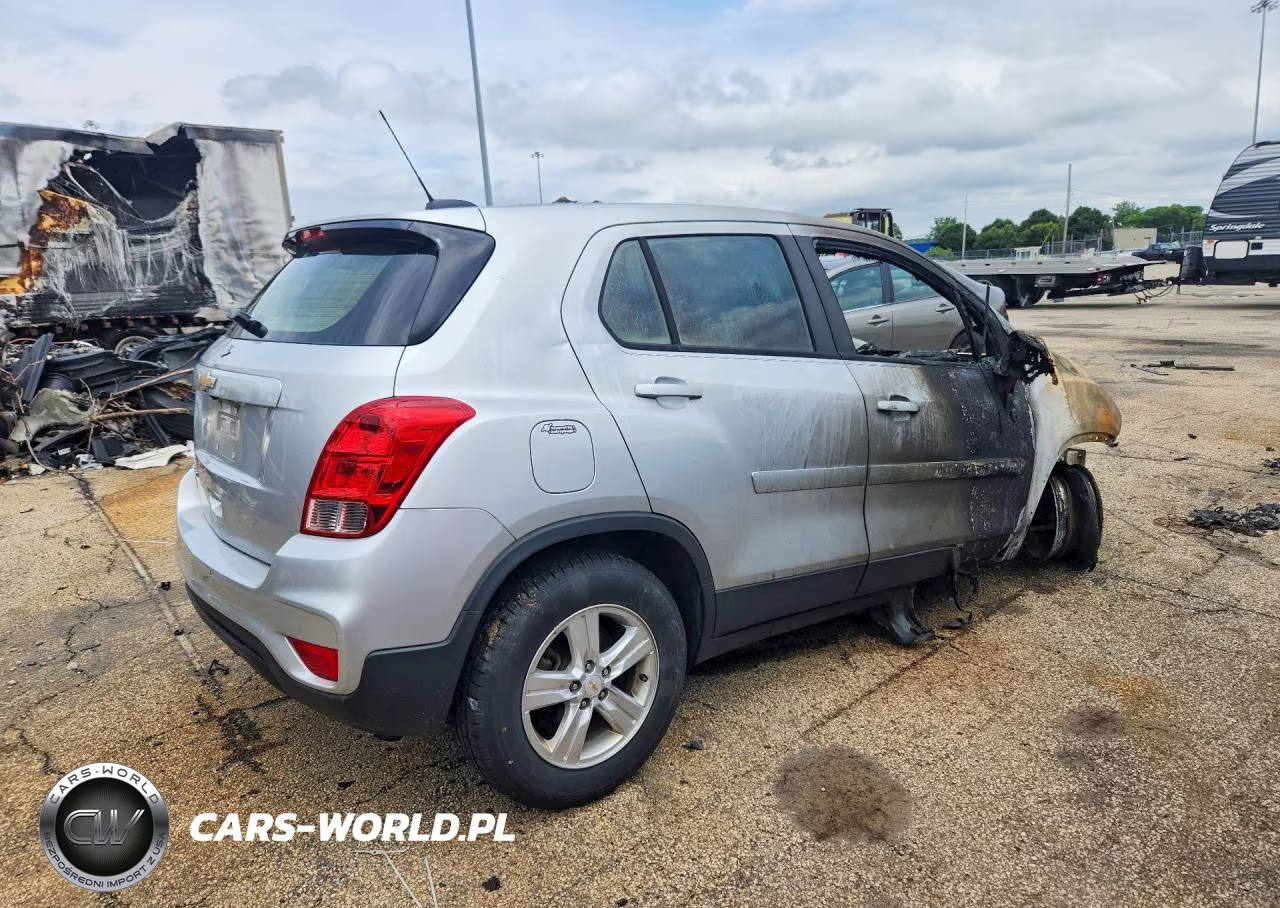 2018 Chevrolet Trax Ls VIN:KL7CJNSB1JB556374 - 3