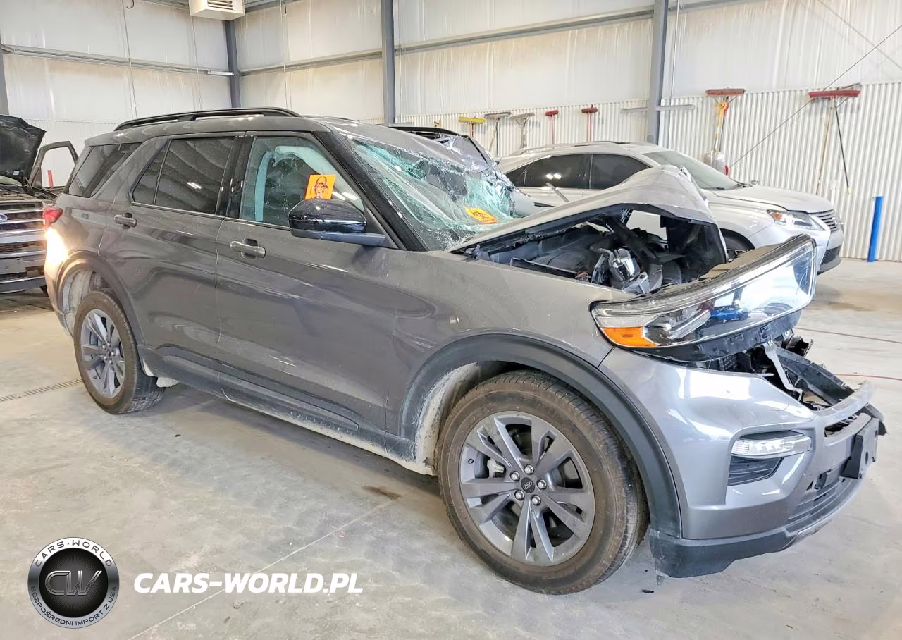 2022 Ford Explorer Xlt VIN:1FMSK8DH9NGA13485 - 4