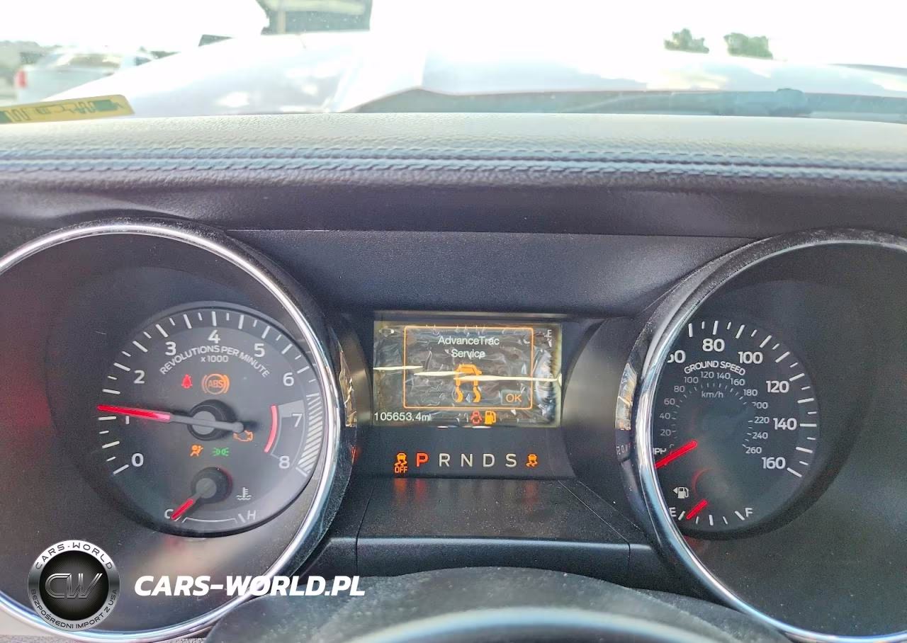 2015 Ford Mustang VIN:1FATP8UH4F5352698 - 9