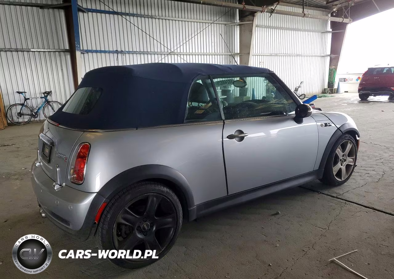 2005 Mini Cooper S VIN:WMWRH33475TK55148 - 3