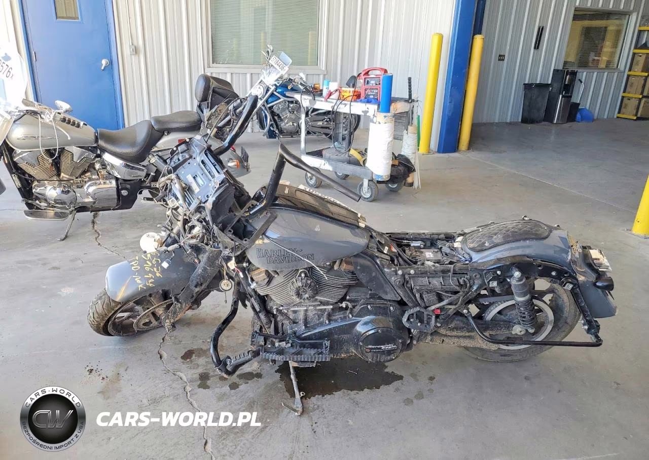 2022 Harley-Davidson Flhxst VIN:1HD1ABL13NB657791 - 3