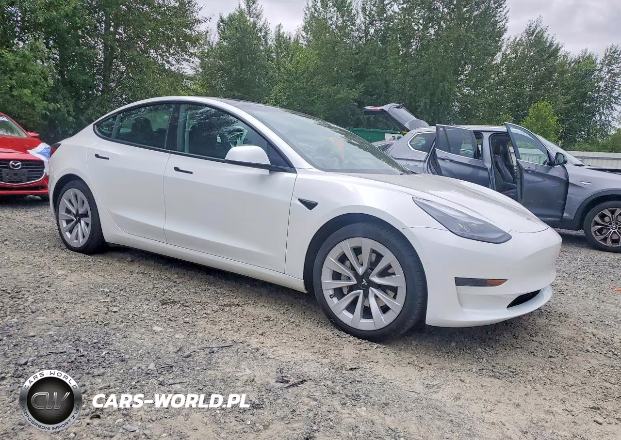2021 Tesla Model 3 VIN:5YJ3E1EA7MF070320 - 4