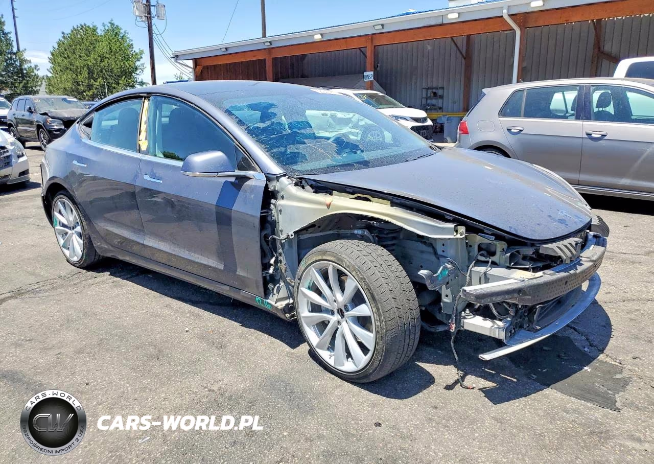 2020 Tesla Model 3 VIN:5YJ3E1EB7LF620137 - 4