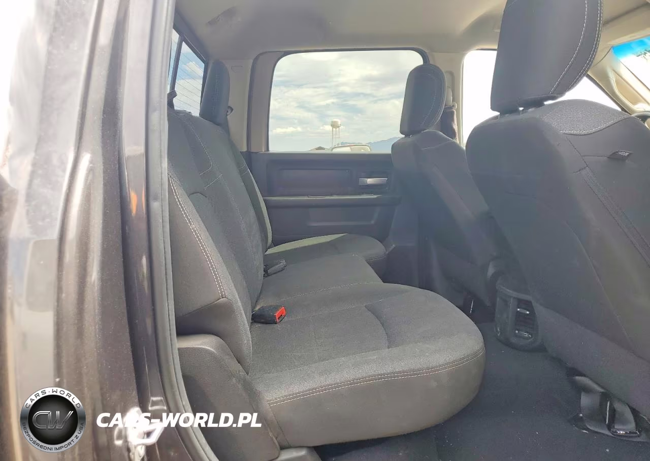 2019 Ram 2500 Tradesman VIN:3C6UR5CJ1KG672633 - 11