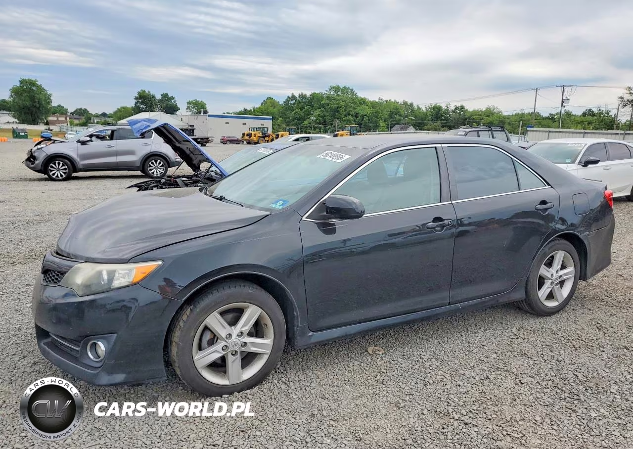 2014 Toyota Camry Se – zdjęcie 1 z 12