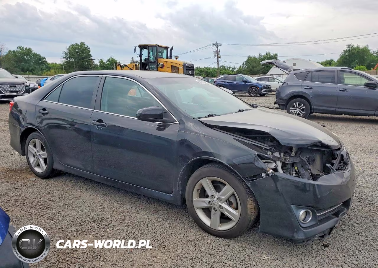 2014 Toyota Camry Se VIN:4T1BF1FK5EU385315 - 4