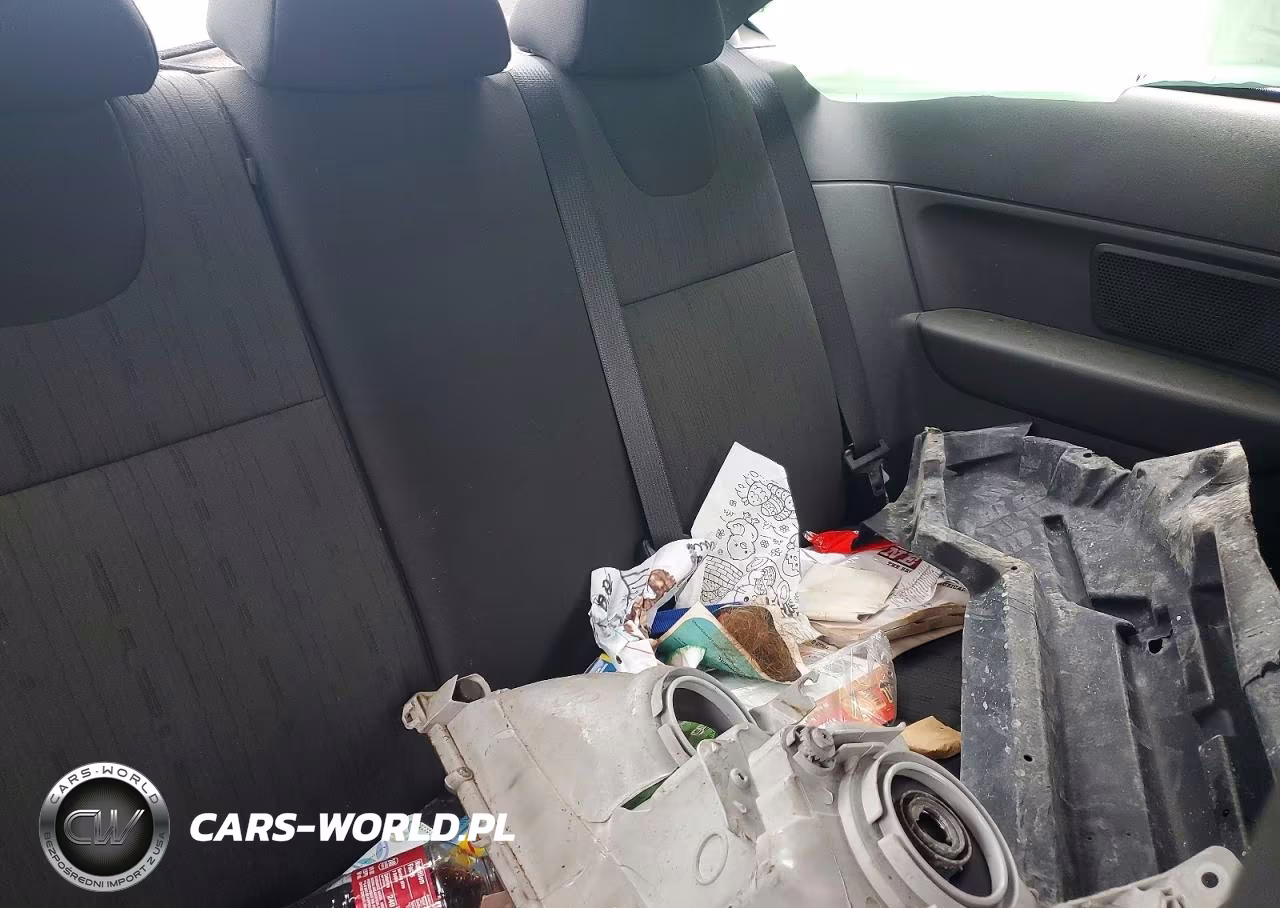 2009 Ford Focus Se VIN:1FAHP32NX9W212381 - 10