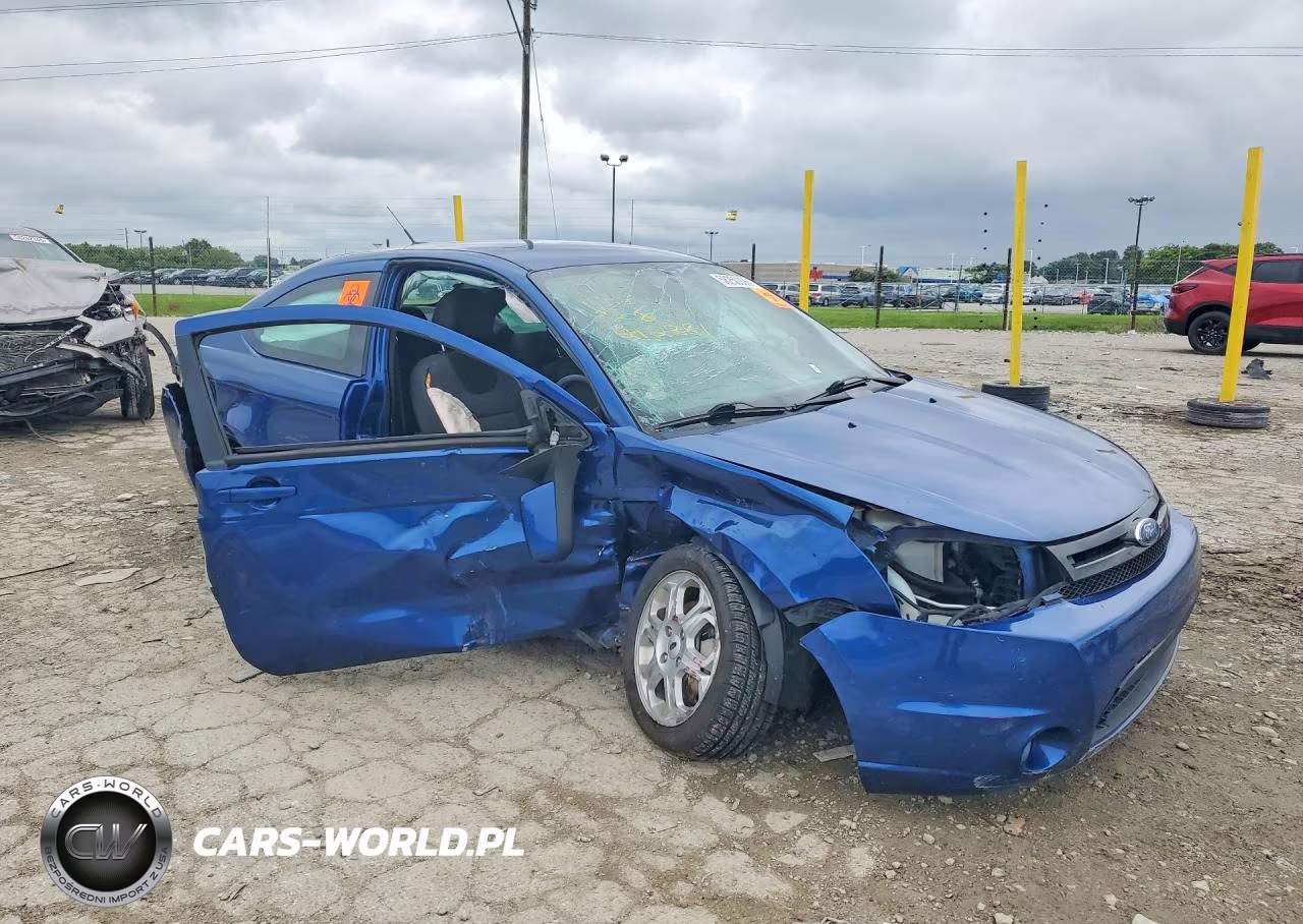2009 Ford Focus Se VIN:1FAHP32NX9W212381 - 4