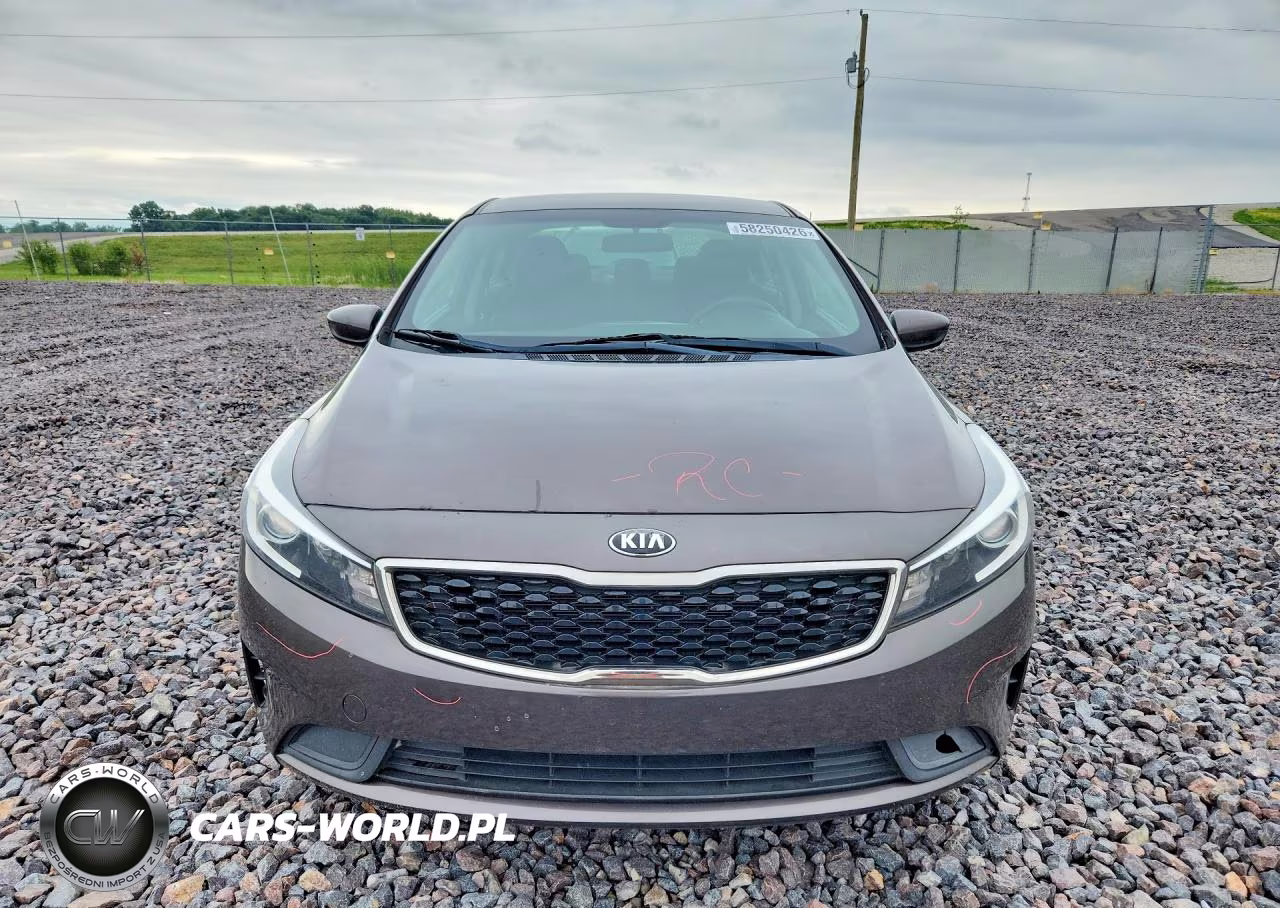 2017 Kia Forte Lx VIN:3KPFK4A72HE127679 - 5