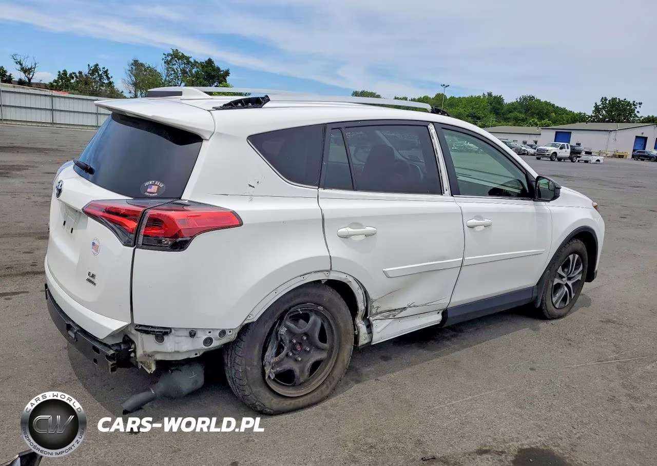 2016 Toyota Rav4 Le VIN:JTMBFREVXGD196886 - 3