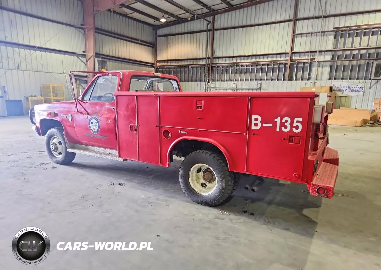 1987 Chevrolet V30 VIN:1GBHV34N5HS131103 - 2