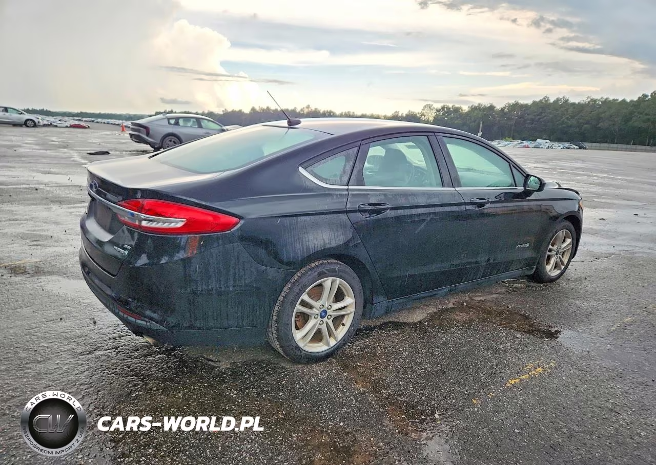 2018 Ford Fusion Se Hybrid VIN:3FA6P0LU0JR242251 - 3