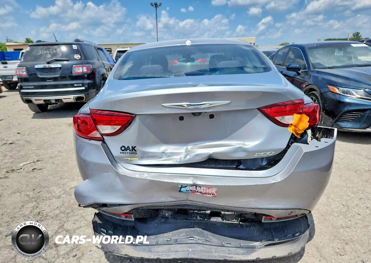 2015 Chrysler 200 Limited VIN:1C3CCCAB1FN637484 - 6