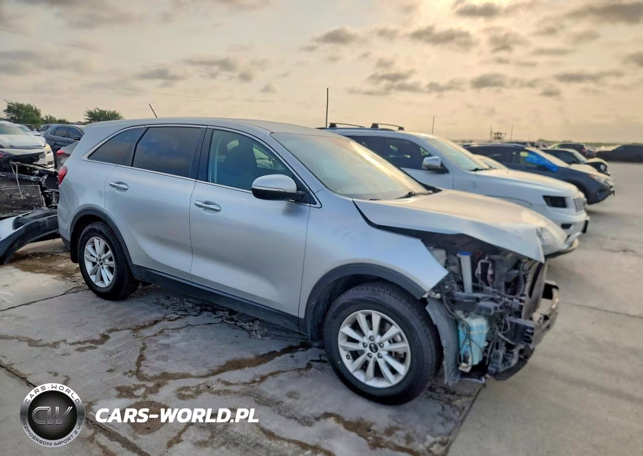 2019 Kia Sorento L VIN:5XYPG4A38KG581626 - 4