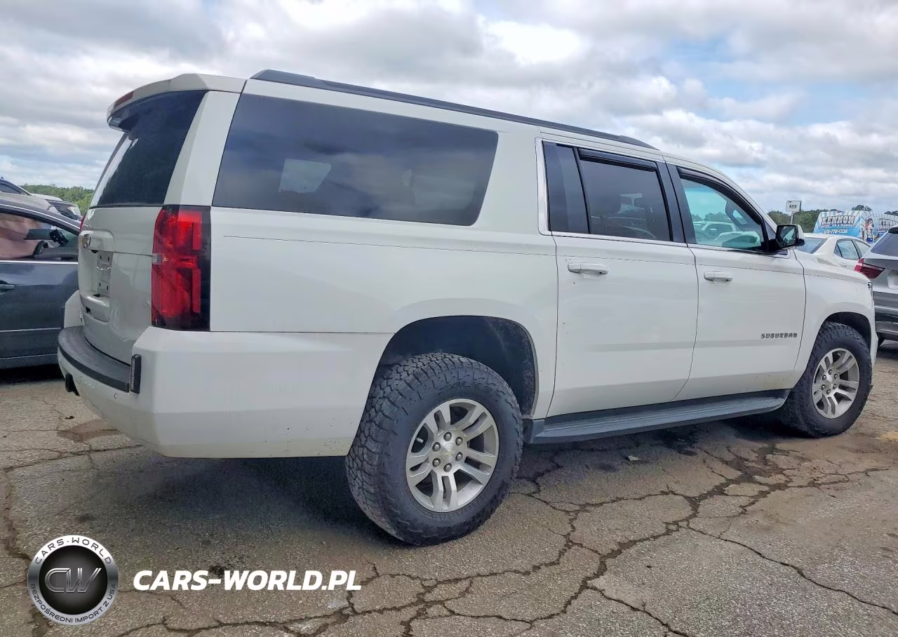 2018 Chevrolet Suburban K1500 Ls VIN:1GNSKGKC5JR177988 - 3