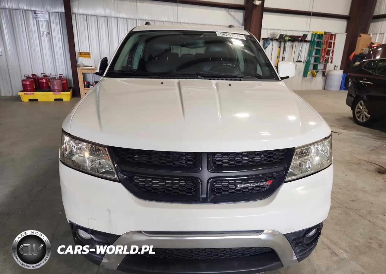 2018 Dodge Journey Crossroad VIN:3C4PDCGG1JT216130 - 5