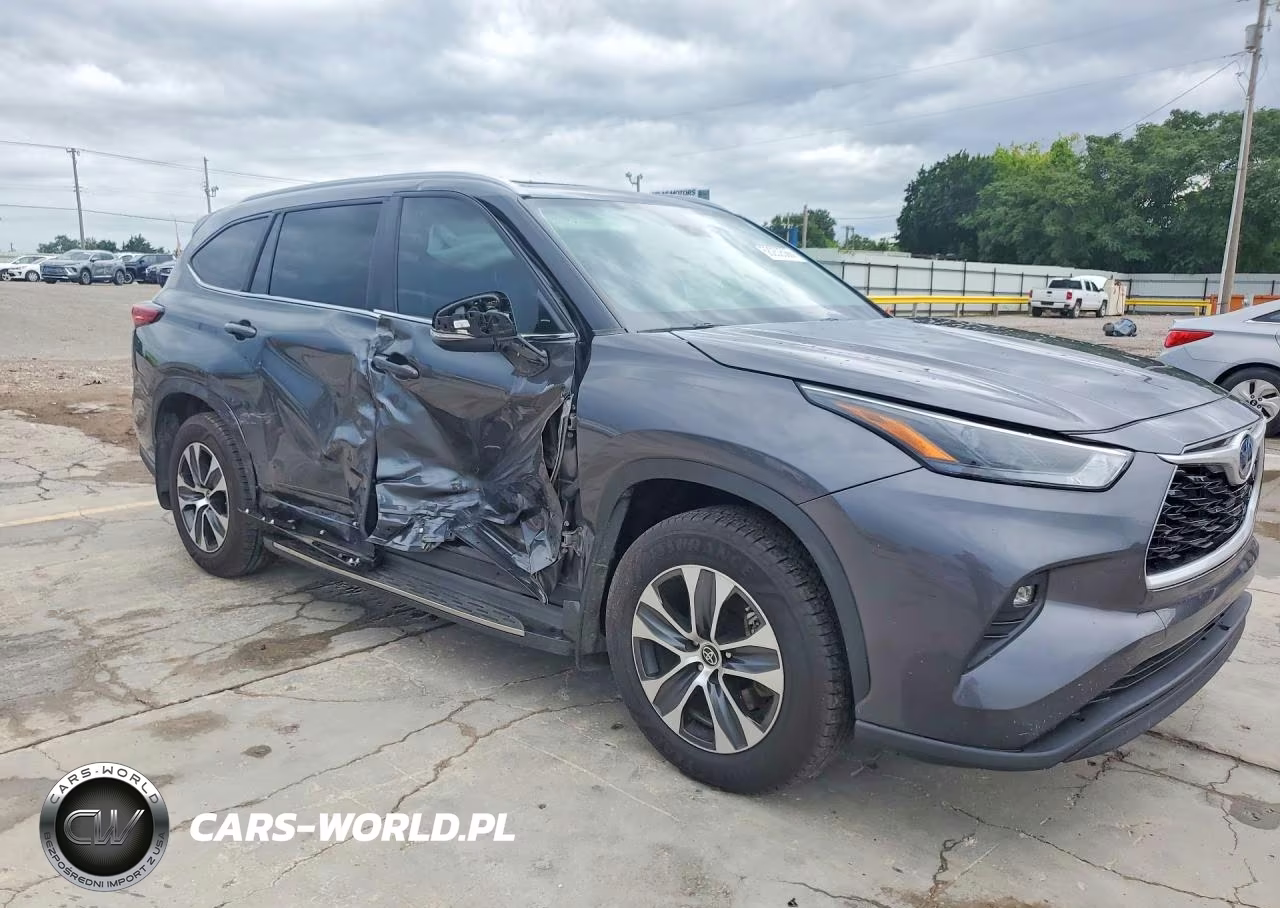 2023 Toyota Highlander Hybrid Xle VIN:5TDKARAH8PS523949 - 4