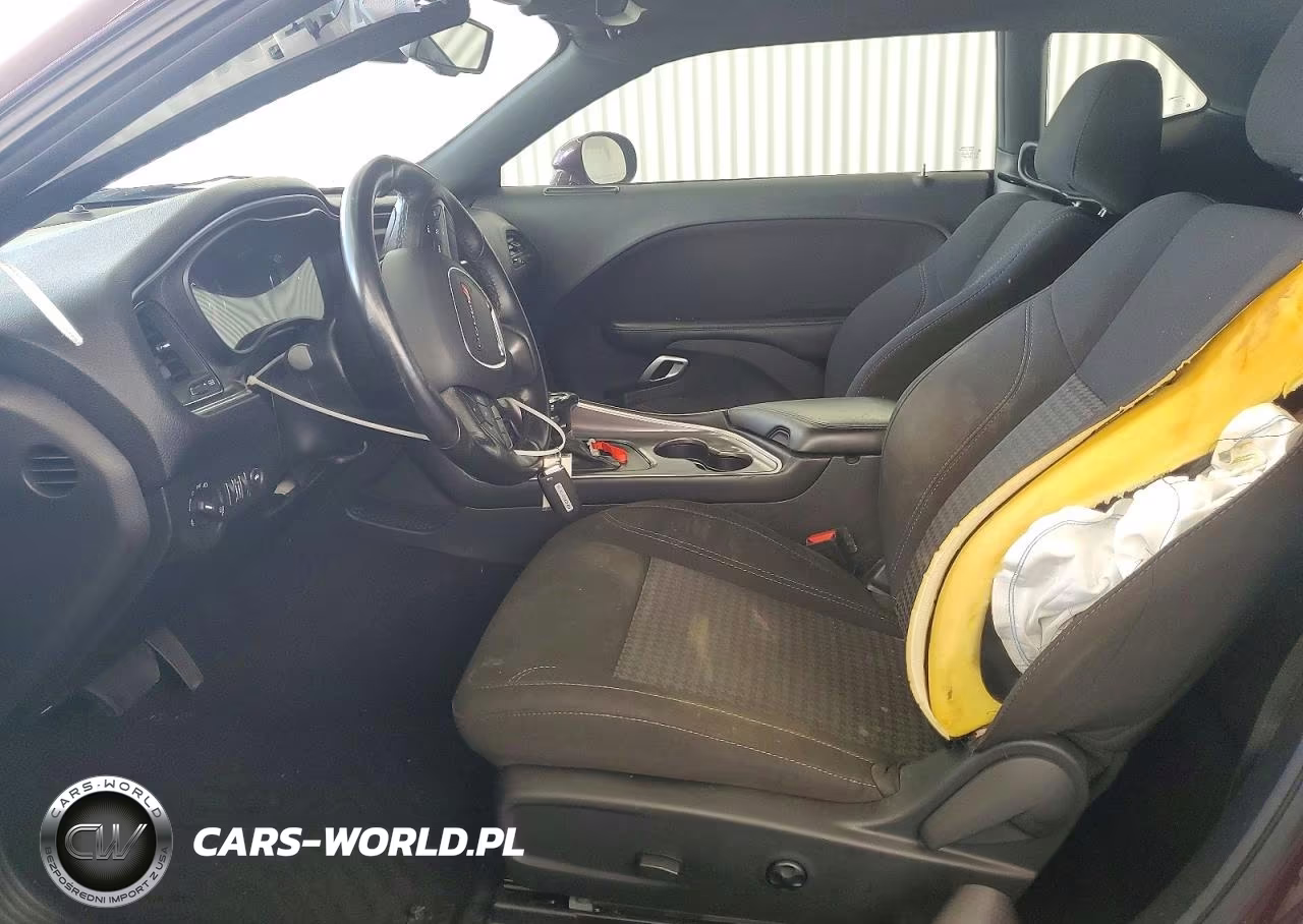 2021 Dodge Challenger Sxt VIN:2C3CDZAG9MH564642 - 7