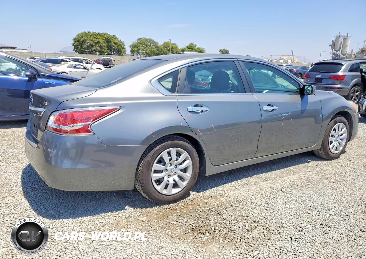 2015 Nissan Altima 2.5 S VIN:1N4AL3AP9FC203930 - 3