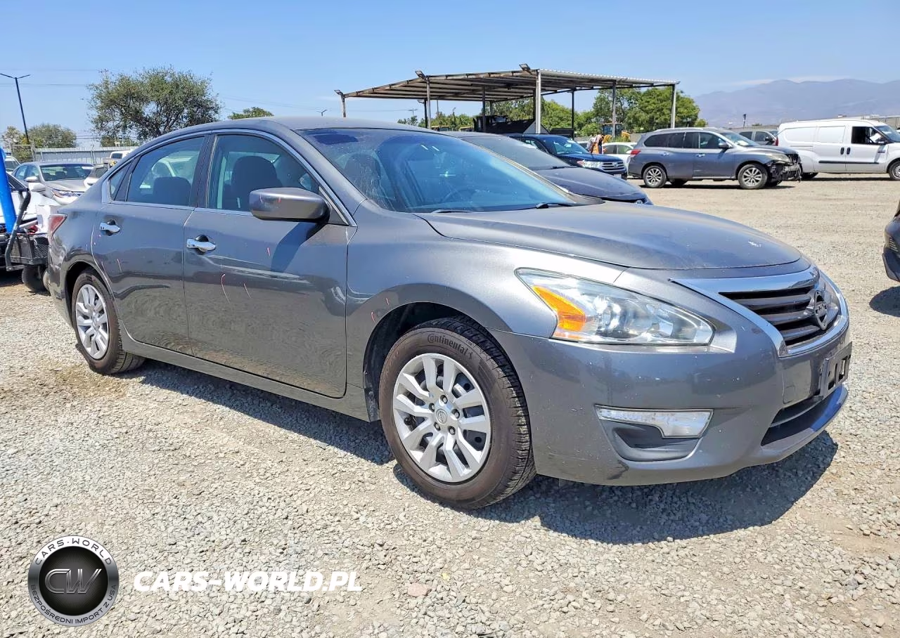 2015 Nissan Altima 2.5 S VIN:1N4AL3AP9FC203930 - 4