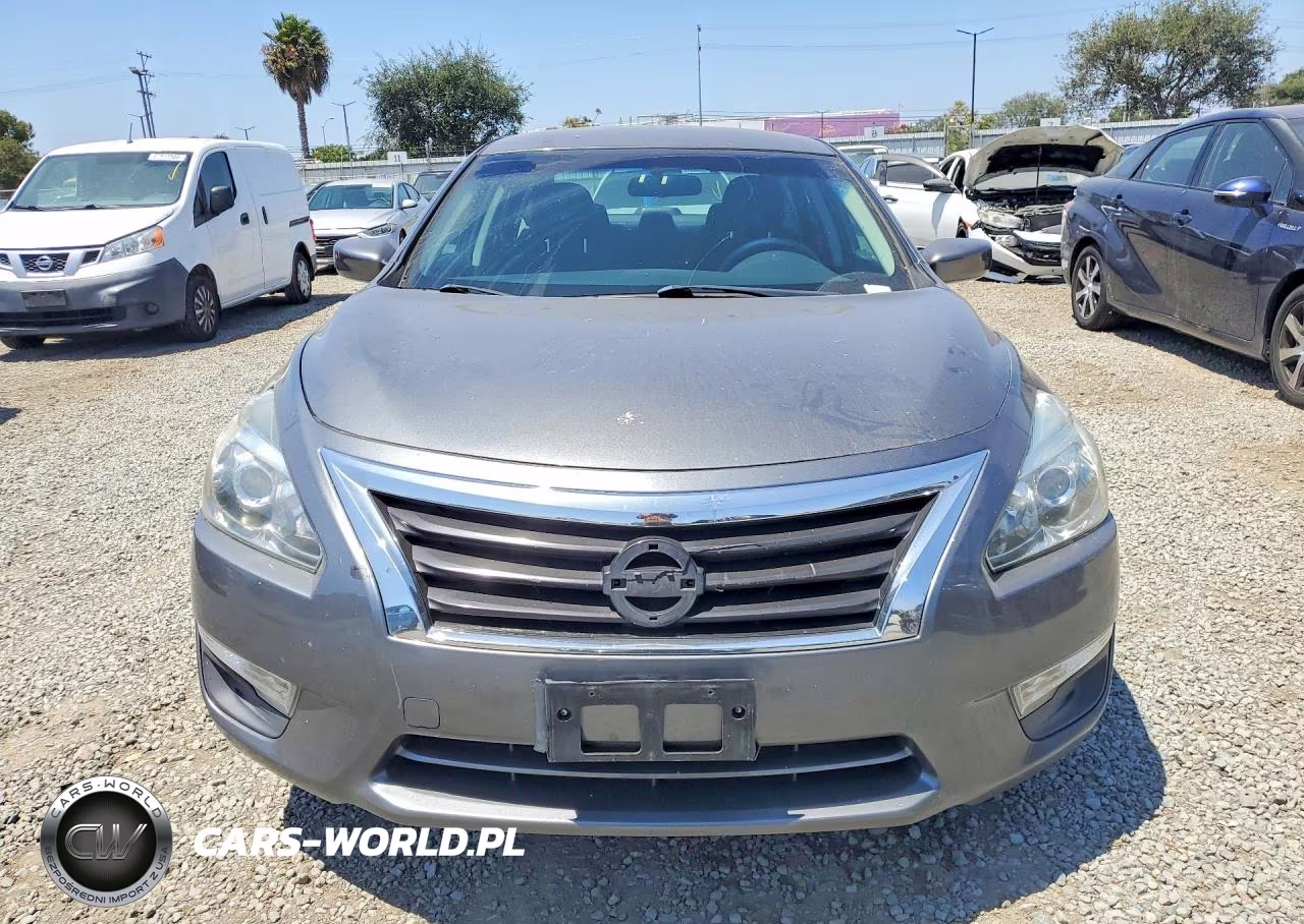 2015 Nissan Altima 2.5 S VIN:1N4AL3AP9FC203930 - 5