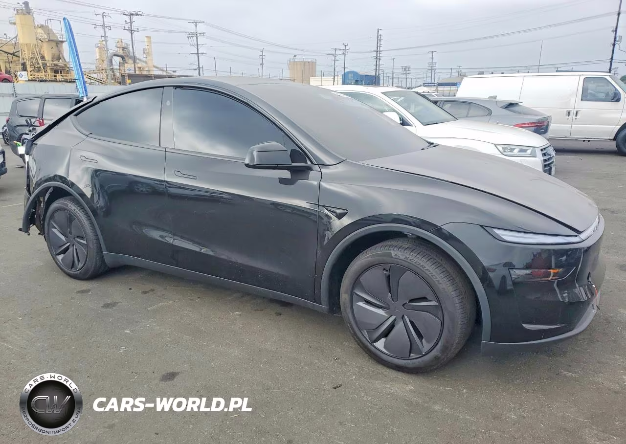 2026 Tesla Model Y VIN:7SAYGDED6TF624590 - 4