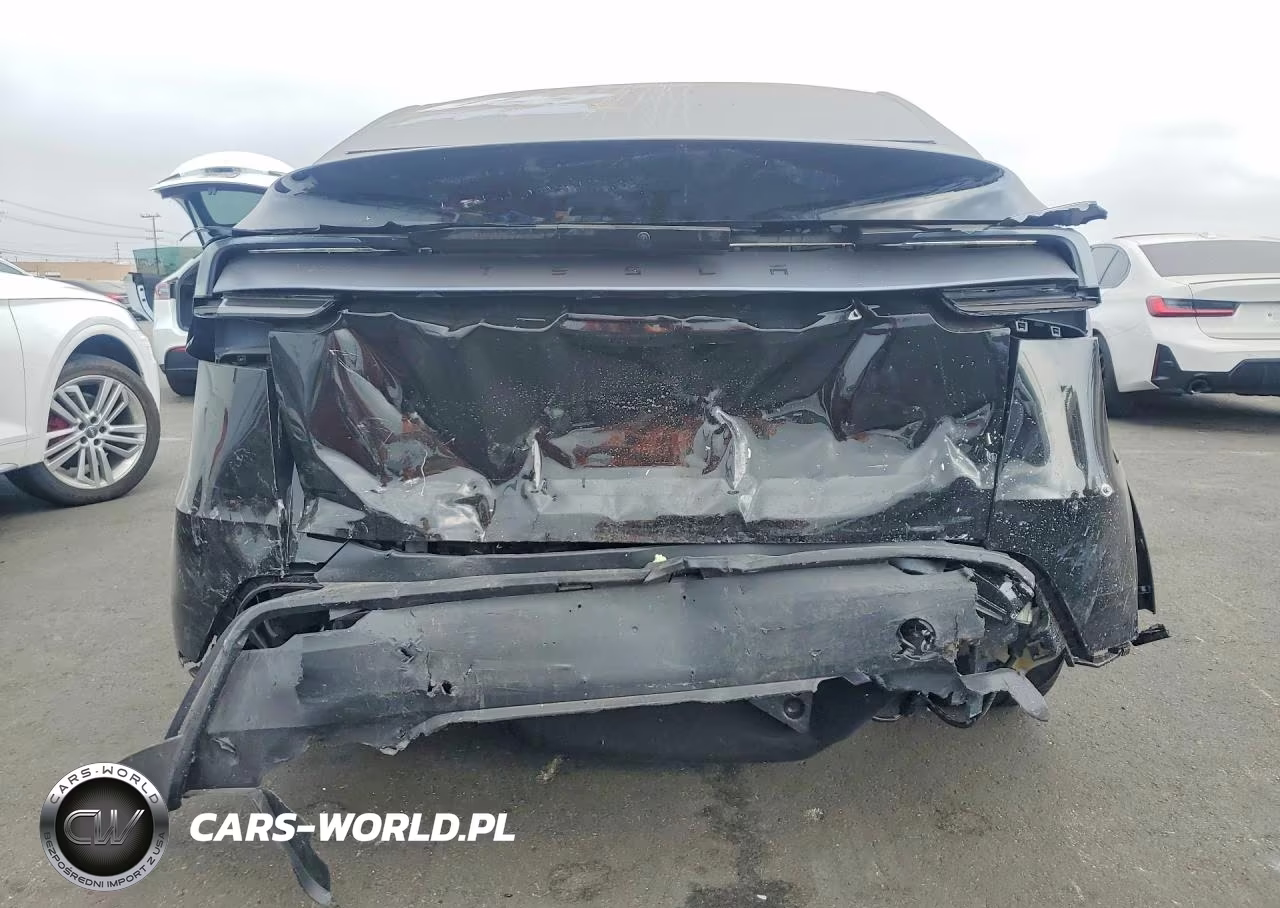 2026 Tesla Model Y VIN:7SAYGDED6TF624590 - 6