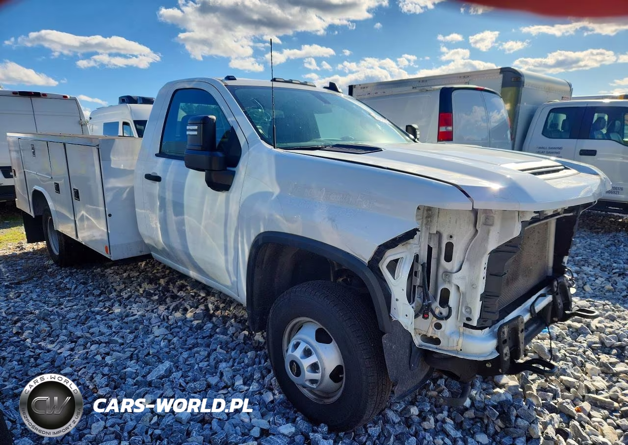 2023 Chevrolet Silverado C3500 VIN:1GB3WRE70PF225312 - 4