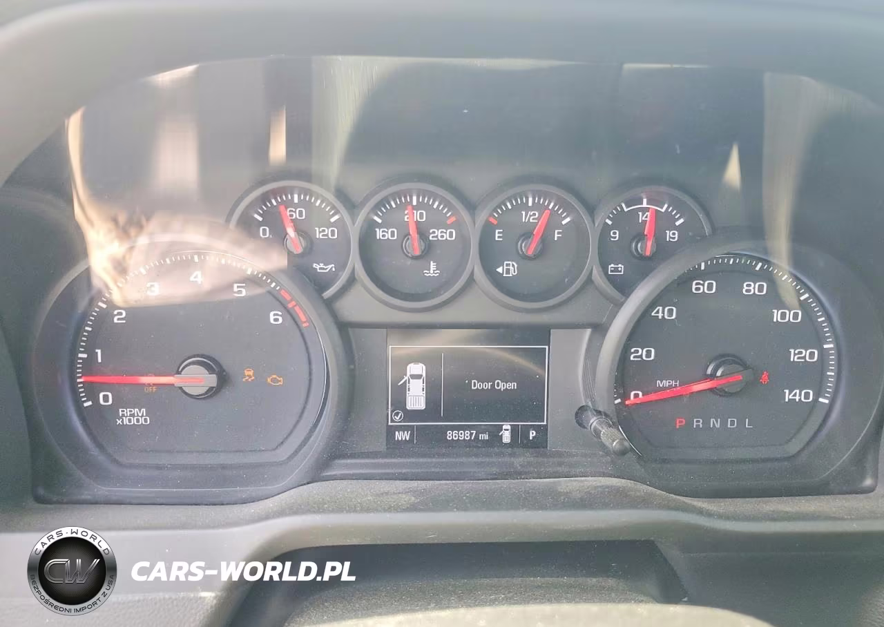 2023 Chevrolet Silverado C3500 VIN:1GB3WRE70PF225312 - 9