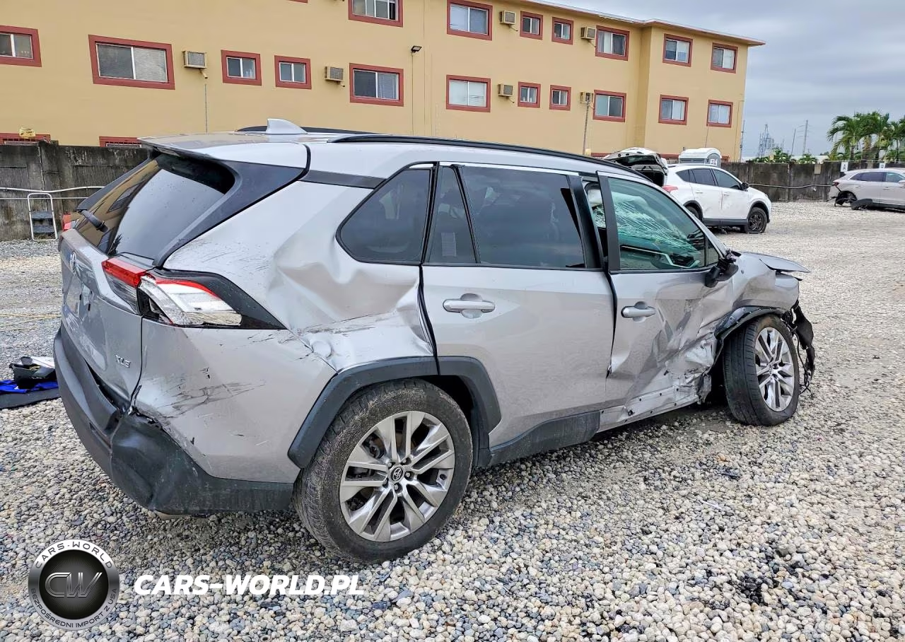 2020 Toyota Rav4 Xle Premium VIN:2T3C1RFV1LC064258 - 3