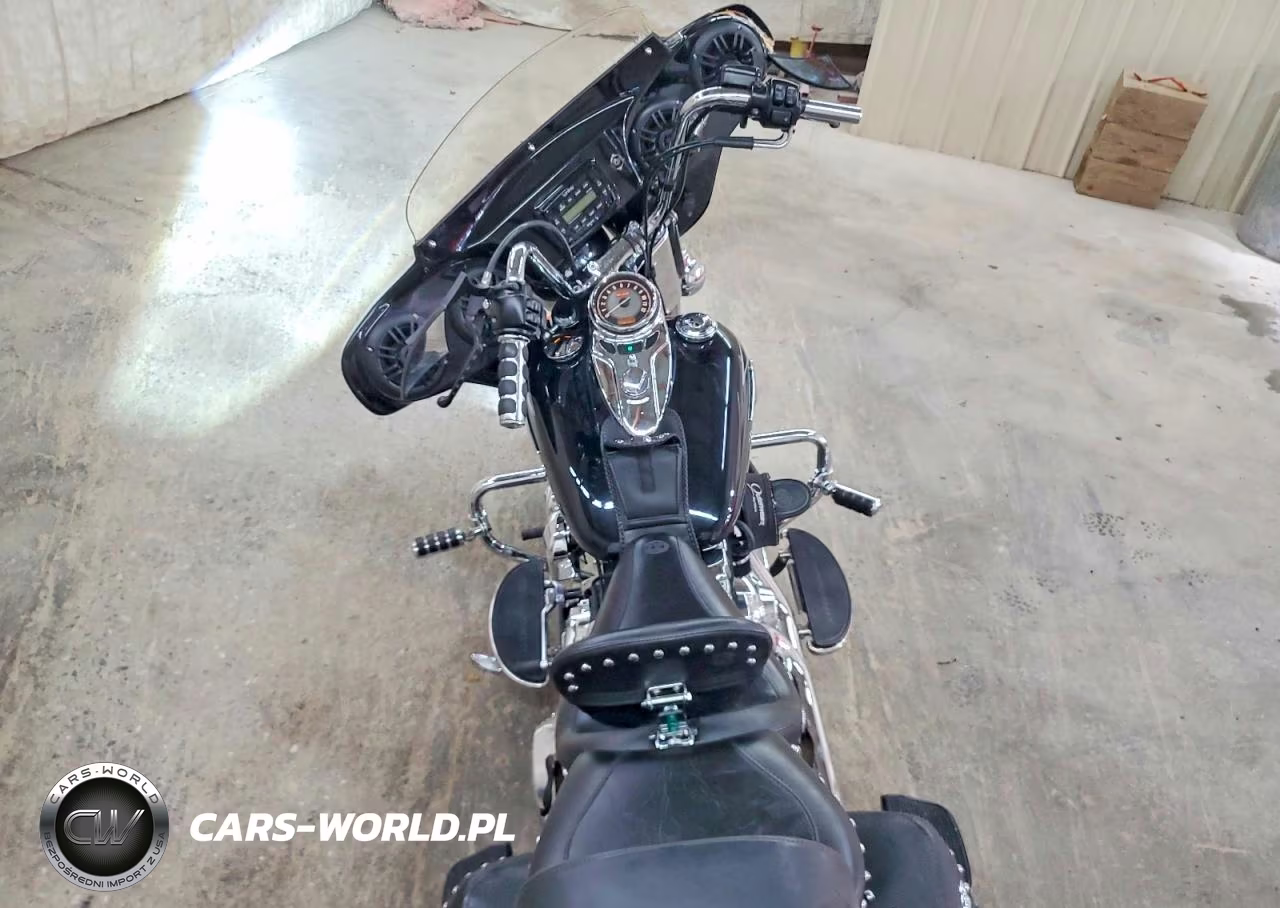 2011 Harley-Davidson Flstc VIN:1HD1BW512BB044557 - 6