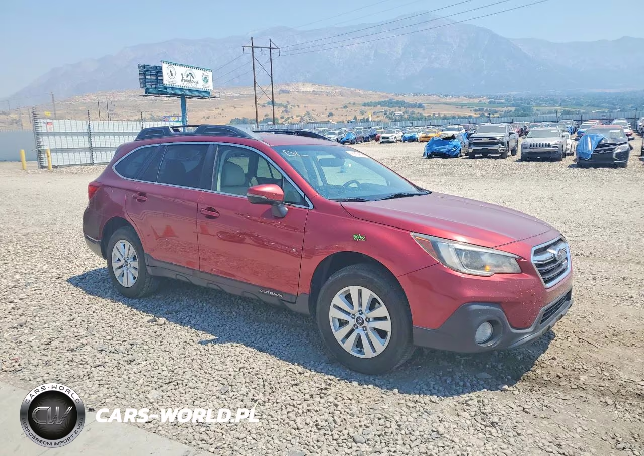 2019 Subaru Outback 2.5I Premium VIN:4S4BSAFC9K3355904 - 4